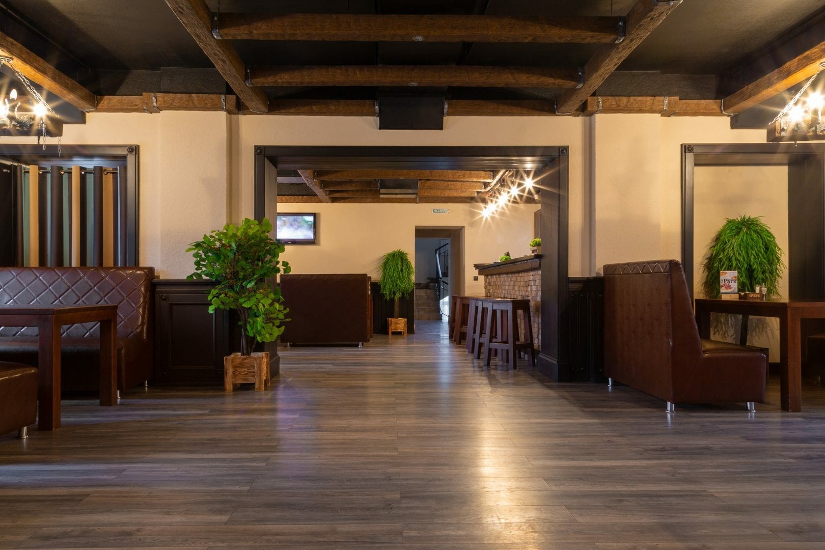 Входная зона ресторана PARK